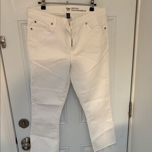 GAP White Ankle Cropped Jeans Classic Style